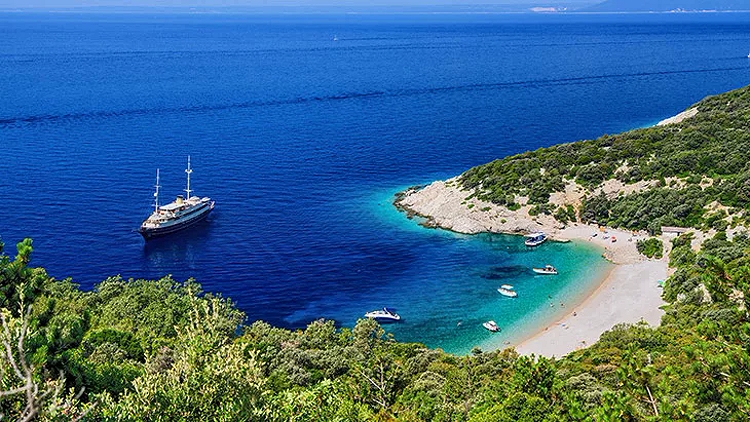 Under the village of Lubenice is one of the best beaches in Croatia