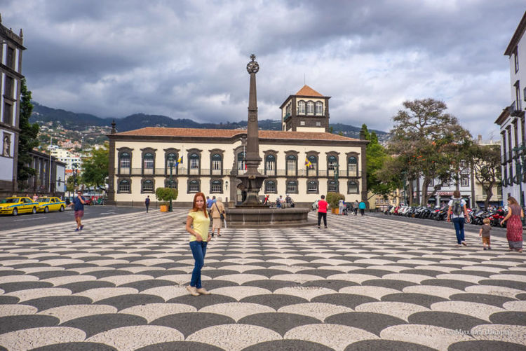 Funchal Town Hall Square