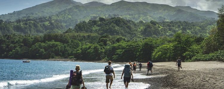 Hiking from Chateaubelair Bay