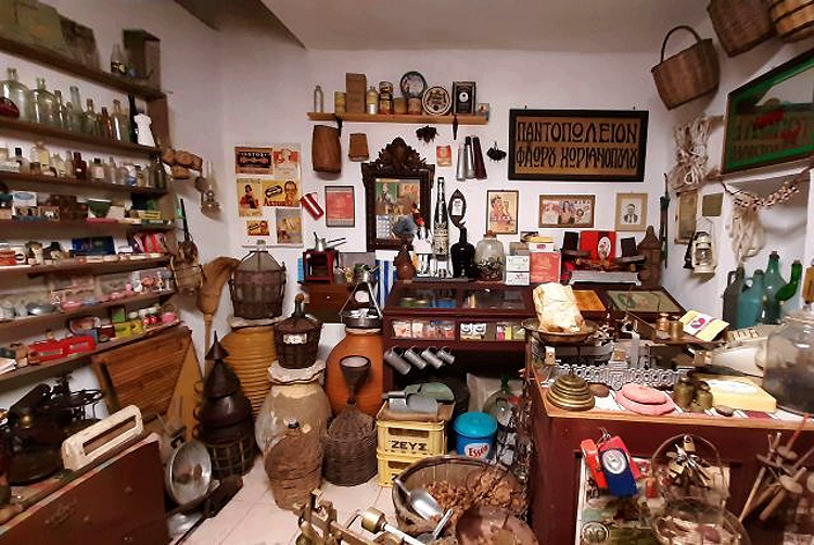 Kaloxylos Folklore Museum