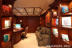 Master Stateroom computer