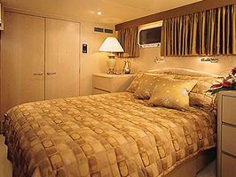 Queen berth stateroom