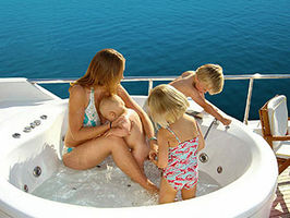 Deck Jacuzzi