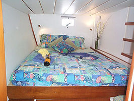 En-Suite Guest Queen Cabin