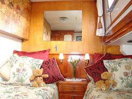 Twin Cabin