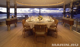 Aft Upper Deck Dining