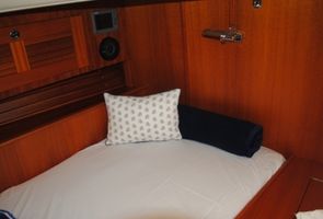 Port side double cabin