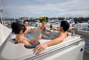 Jacuzzi on the Upper Deck. Can be covered with sun pads too!