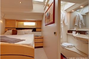 Guest double cabin