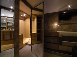 Master dressing bathroom