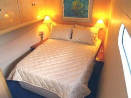 Starboard forward guest suite