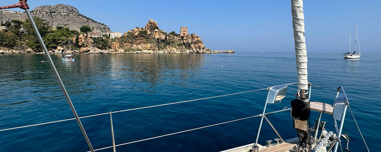 Yacht anchorage at Kalura Beach