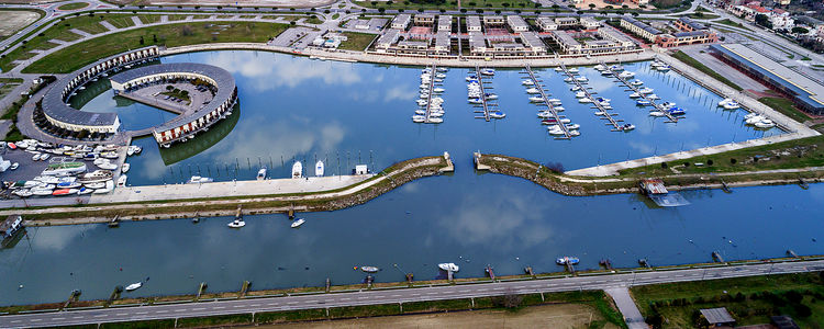 Yacht Marina di Porto Reno