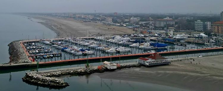 Yacht Marina Cervia