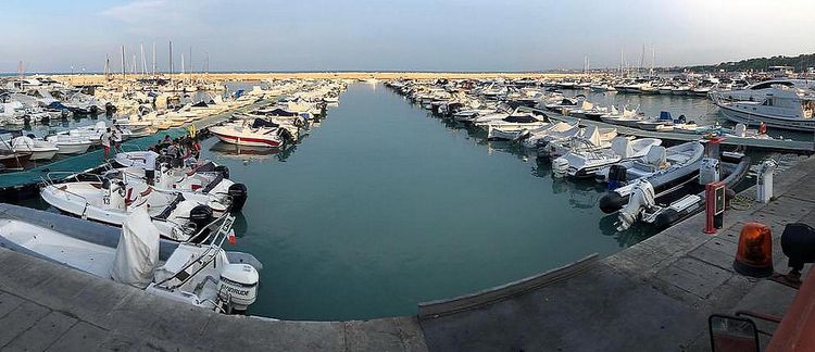 Yacht mooring Porto Numana