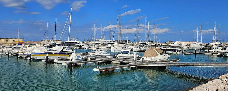 Yacht Mooring in Marina San Pietro