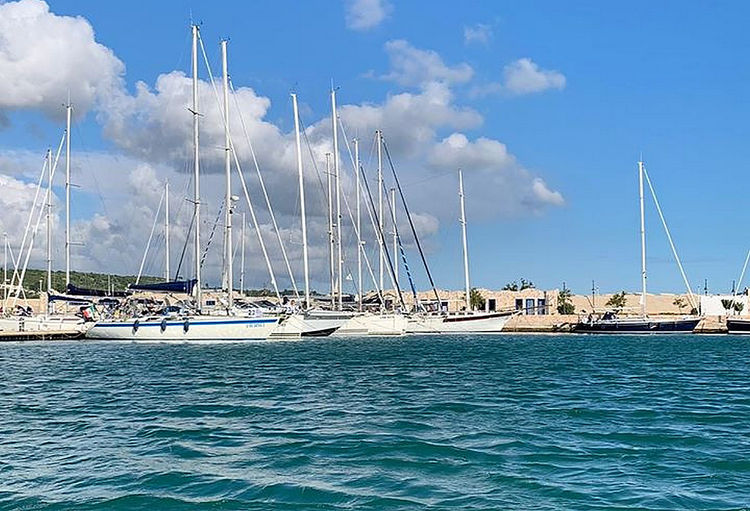 Yacht Marina di Vieste